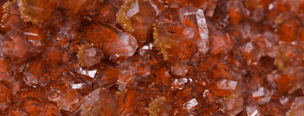 Quartz Hématoïde - Vertus, Bienfaits et Signification