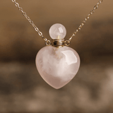Collier Bouteille de Parfum en Quartz Rose | Lithothérapie Stéphanie