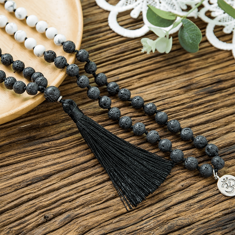 Collier Mala en Howlite Blanche et Pierre de Lave | Lithothérapie Stépahnie