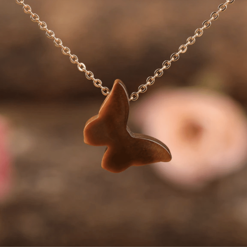 Collier Papillon en Oeil de Tigre | Lithothérapie Stéphanie