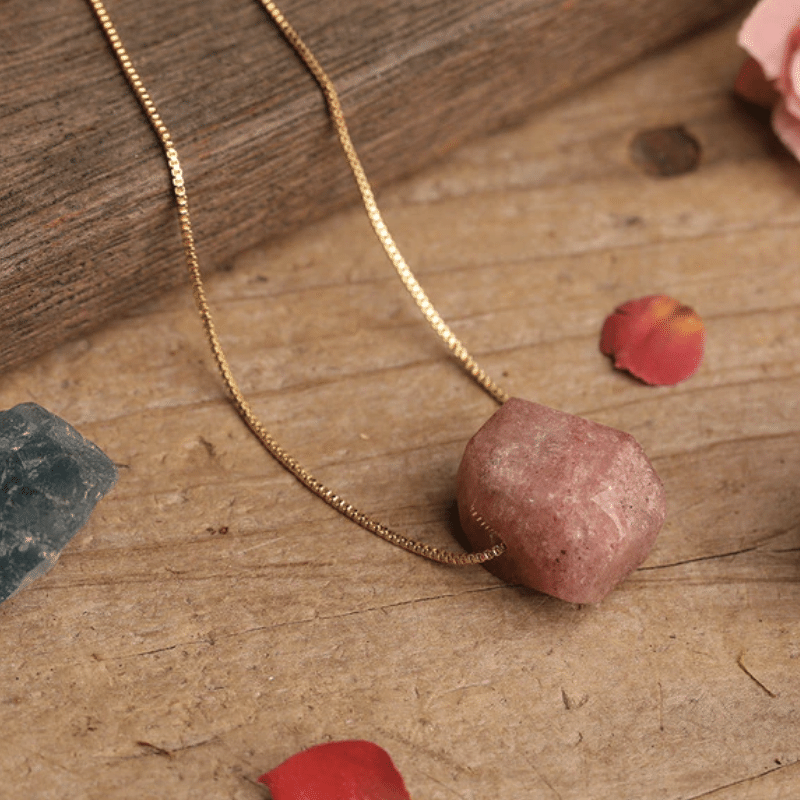 Collier en Quartz Fraise Poli | Lithothérapie Stéphanie